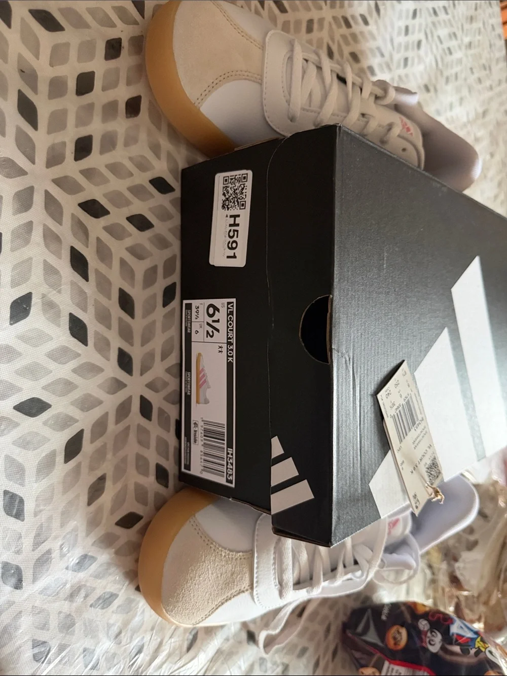 adidas classic low